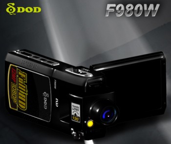 Автомобильный видеорегистратор DOD F980W