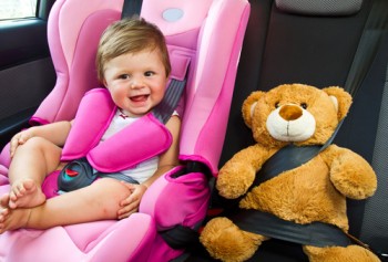 В 2017 году изменятся правила перевозки детей в машине